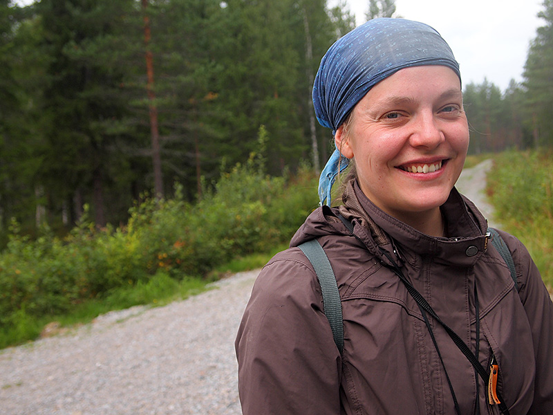 Biologi Kristiina Nyholm odotti maanomistajien suhtautuvan soidensuojelun täydennysohjelman inventointeihin paljon aktiivisemmin. Kuva: Hannes Mäntyranta
